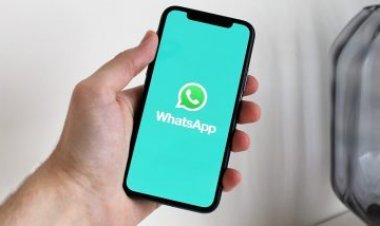 WhatsApp Introduces Channels: Meta-owned Messaging App Revolutionizes Information Broadcasting Feature.