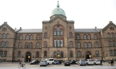 Oldest recorded kiss in the world dates back to 4500 years ago