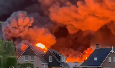 Fierce fire broke out in the city of Netherlands, many houses came under fire, watch video