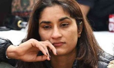 Vinesh Phogat said- I am hurt by the silence of PM, Sports Minister was using mobile in the meeting