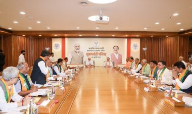 Long meeting of BJP leaders at PM's residence, signs of change from government to organization, departure of many ministers fixed