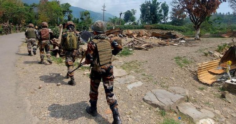 Violence flares up again in Manipur, one soldier killed in encounter, 4 injured