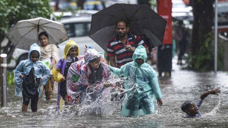 Creaking mountains increased the trouble amid heavy rains, school closure announced in many districts