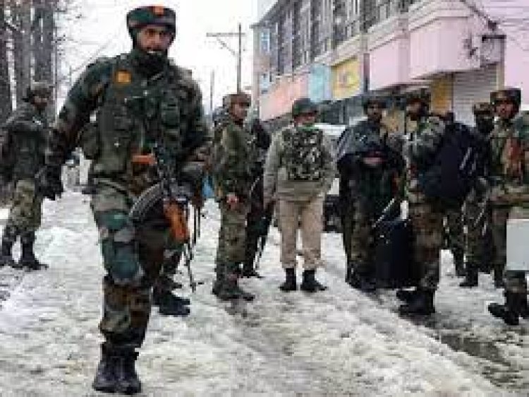 Jammu and Kashmir: Two overground workers of Lashkar arrested from Sopore, pistol and hand grenade recovered