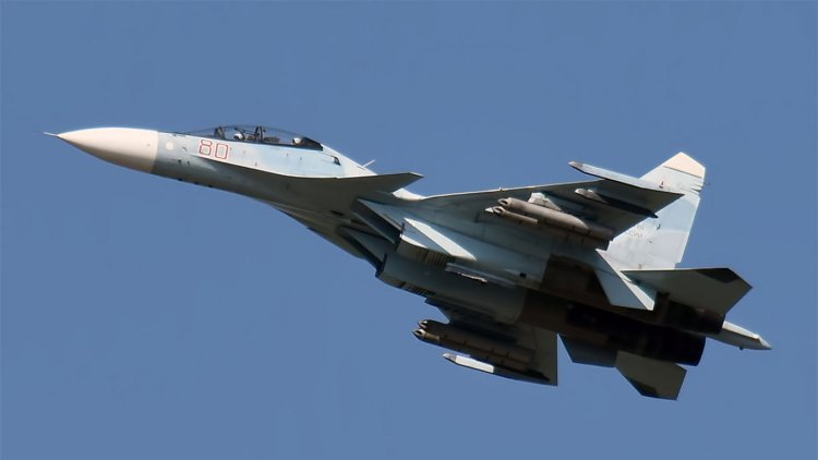 Action of Russia's fighter jet, destroyed Ukraine's military boat in Black Sea