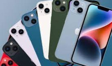 Is it better to buy the latest iPhone or is it better to buy an older one?