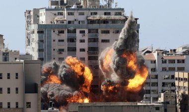 Israel: Sirens sounded in warning near Tel Aviv, echo of explosion heard far away; Order for people to stay at home