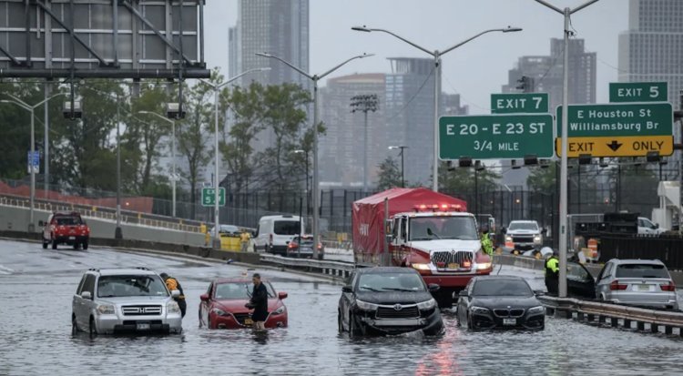 Situation improving in New York, Governor said climate change was the reason for floods in the city