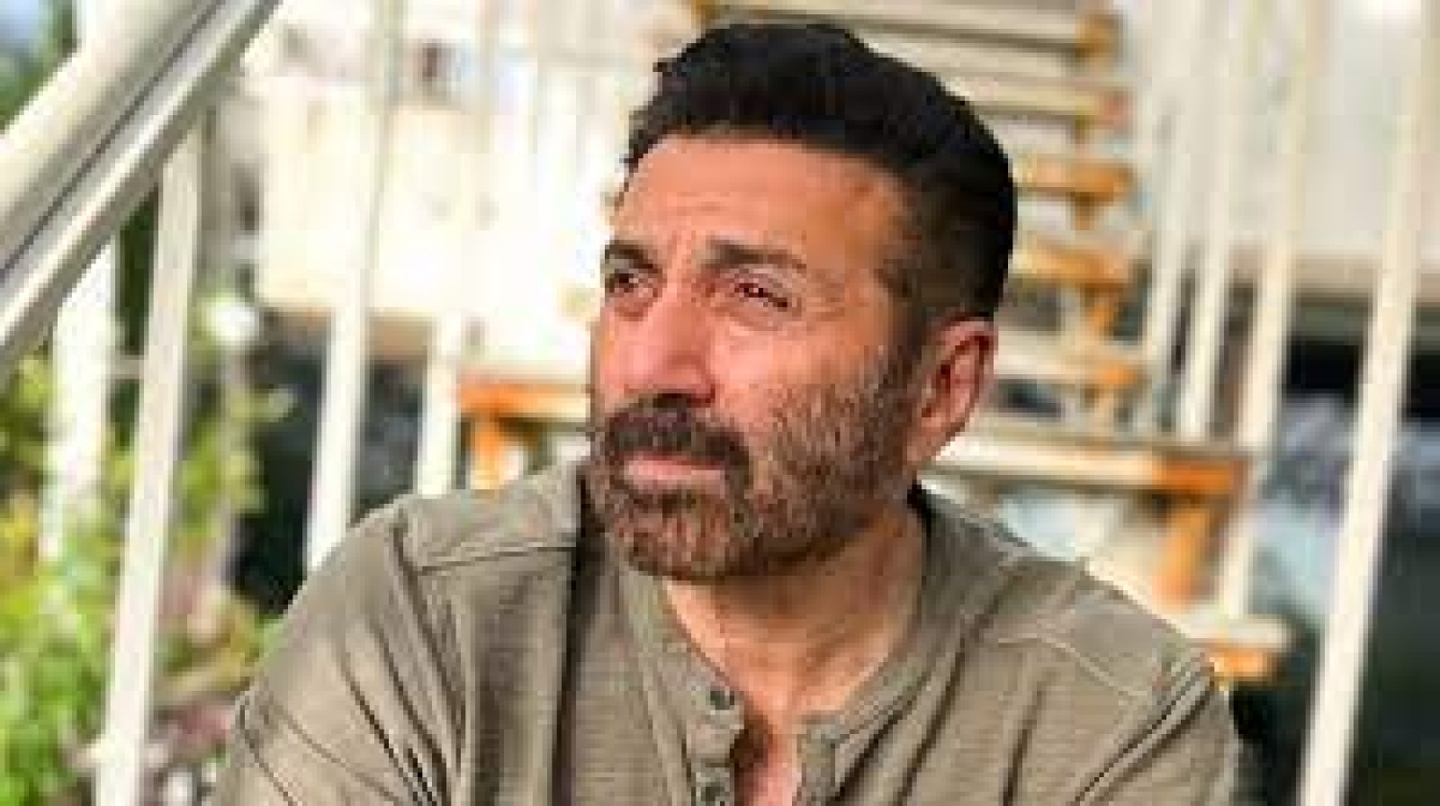 'Bollywood did not do justice to you', Sunny Deol's eyes moist on this statement of Rajkumar Santoshi