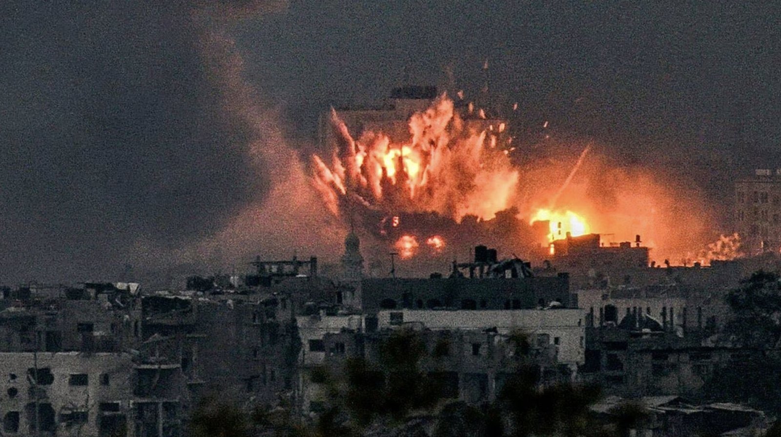 Israel-Hamas War: There will be no shortage of fuel in Gaza amid the ceasefire; Egypt will send 1 lakh 30 thousand liters of diesel