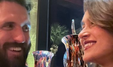 Ileana D'Cruz is not raising her son alone, on fans' question, the actress shared a romantic photo with her boyfriend