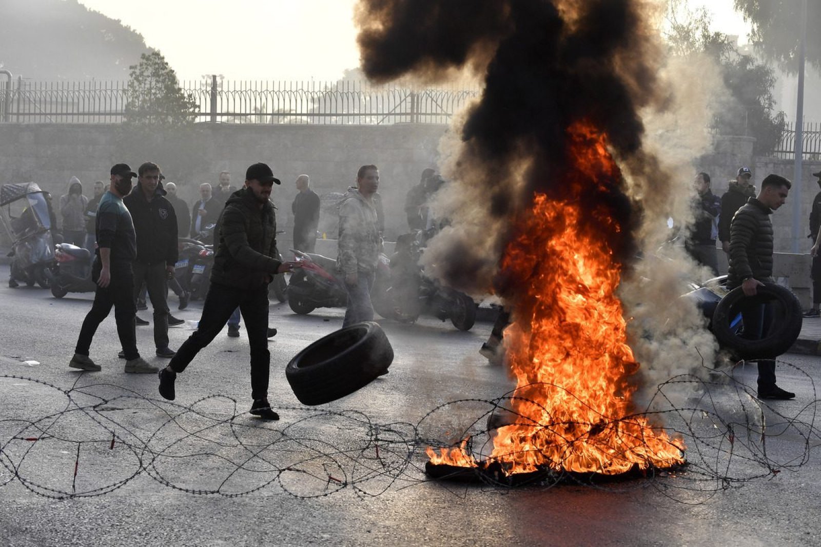 Palestinian supporter sets himself on fire in America