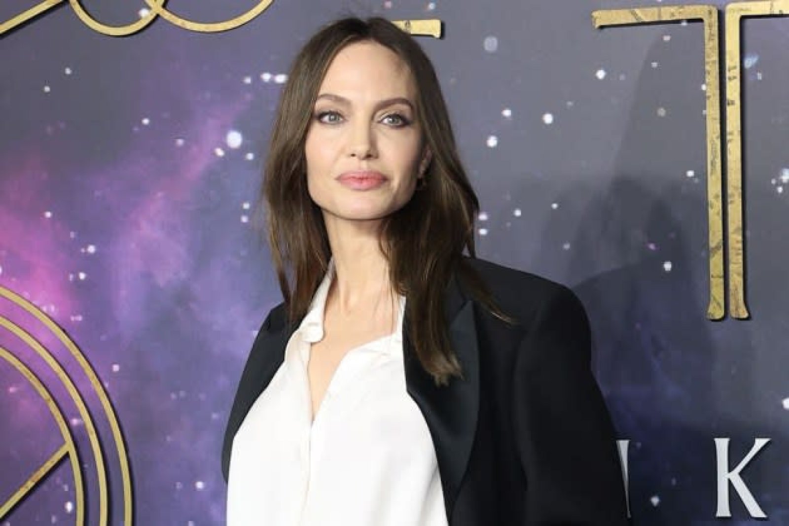 Troubled by divorce, Angelina Jolie is going to leave Hollywood, told where she will shift with her family