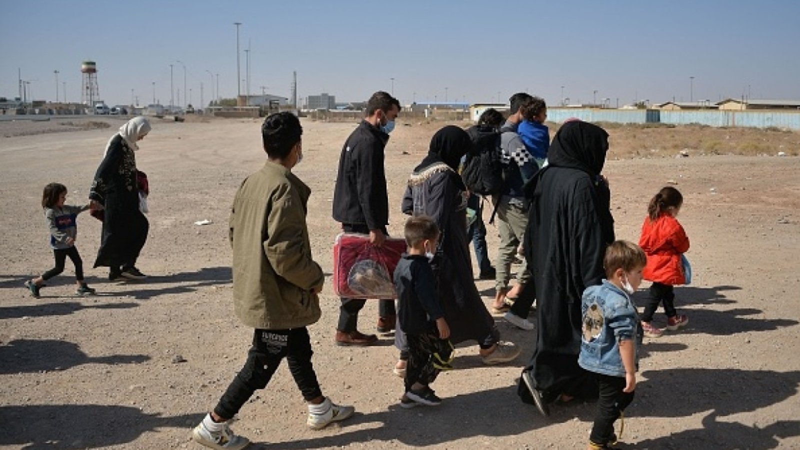 Afghan Refugees: More than three lakh Afghan migrants deported from Iran in two months, Refugee Ministry confirms
