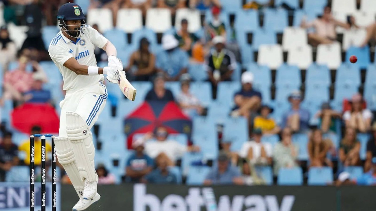 LIVE IND vs SA : The responsibility of taking India beyond 250 is on Rahul, Rabada will be the challenge; possibility of rain also