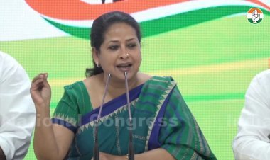 Pranab Mukherjee's daughter said- My father was not a sycophant