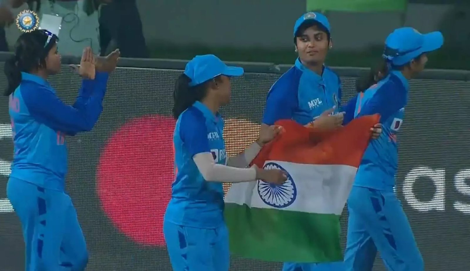India will try to break the nine-match losing streak at home against Australia, won 16 years ago