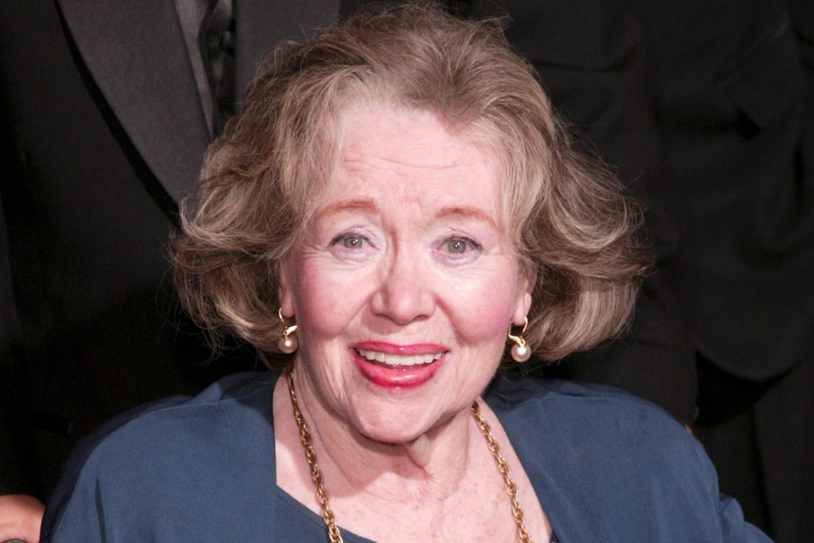 Famous actress Glynis Johns passes away, breathed her last at the age of 100      