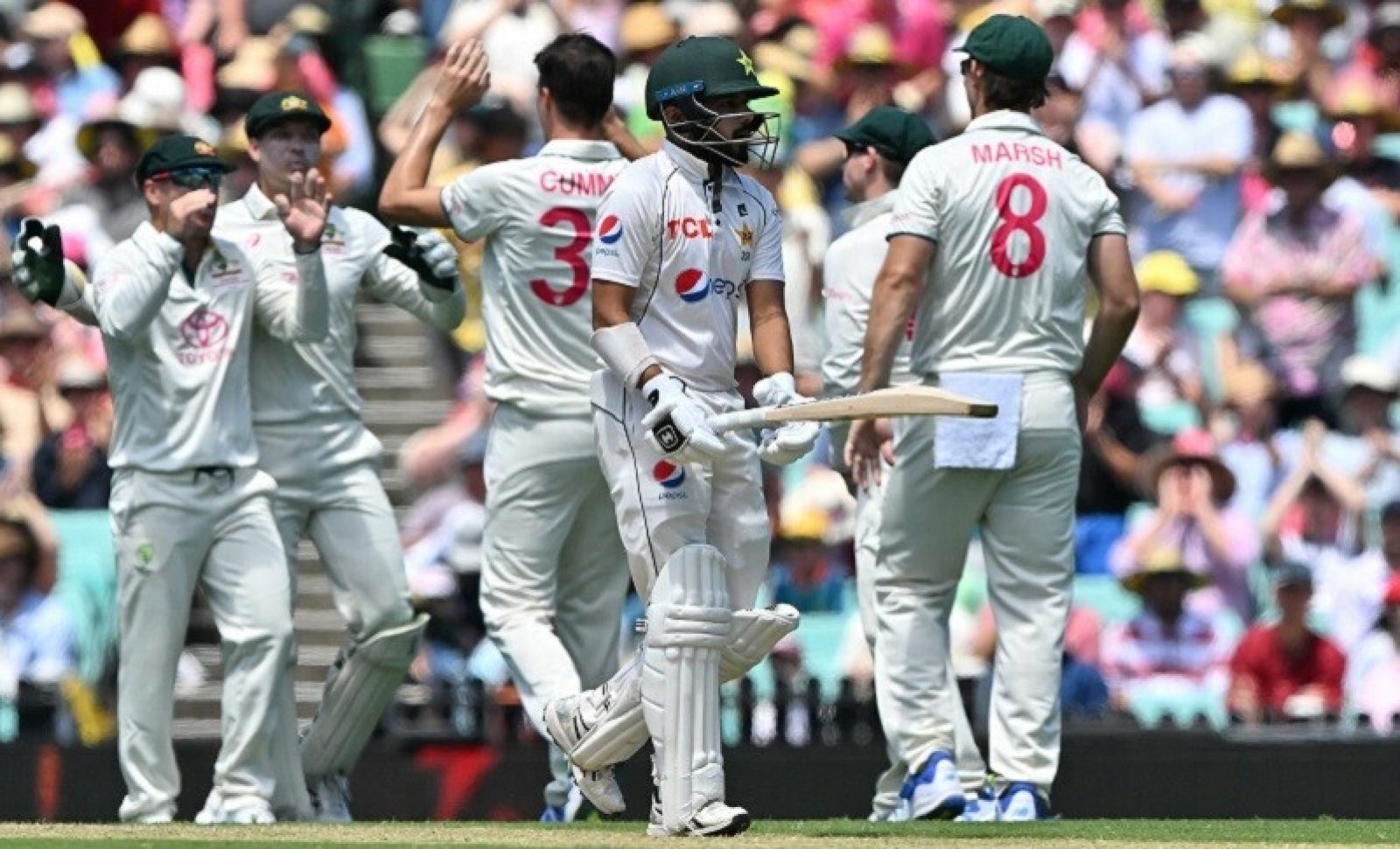 AUS vs PAK: Shameful performance by Pakistan, lost 7 wickets for just 68 runs, Australia's hold strong in Sydney Test