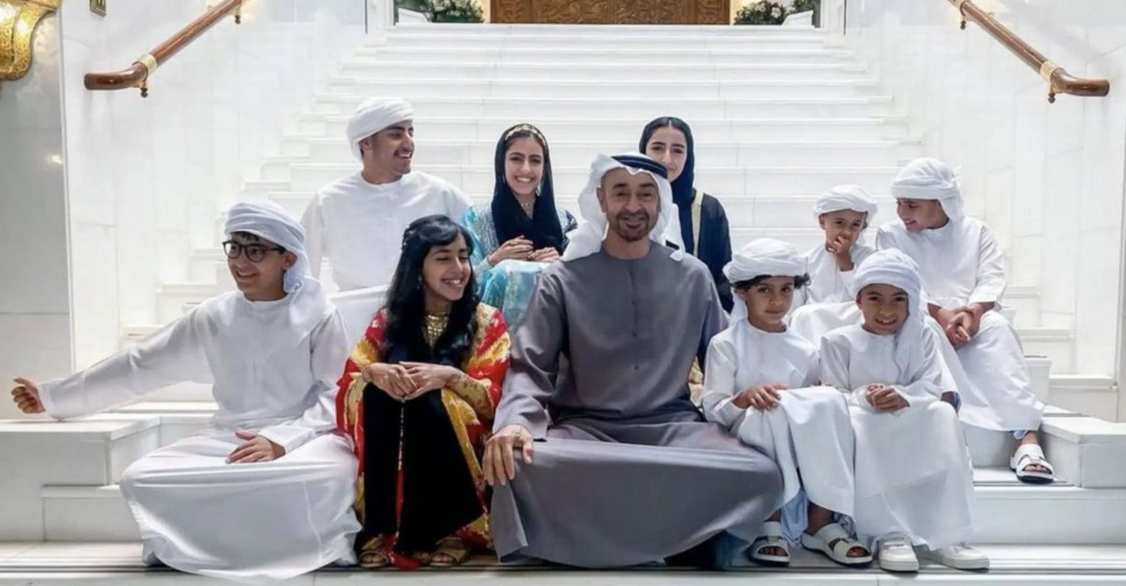 Richest family in the world, you will be surprised to know about their valuable things