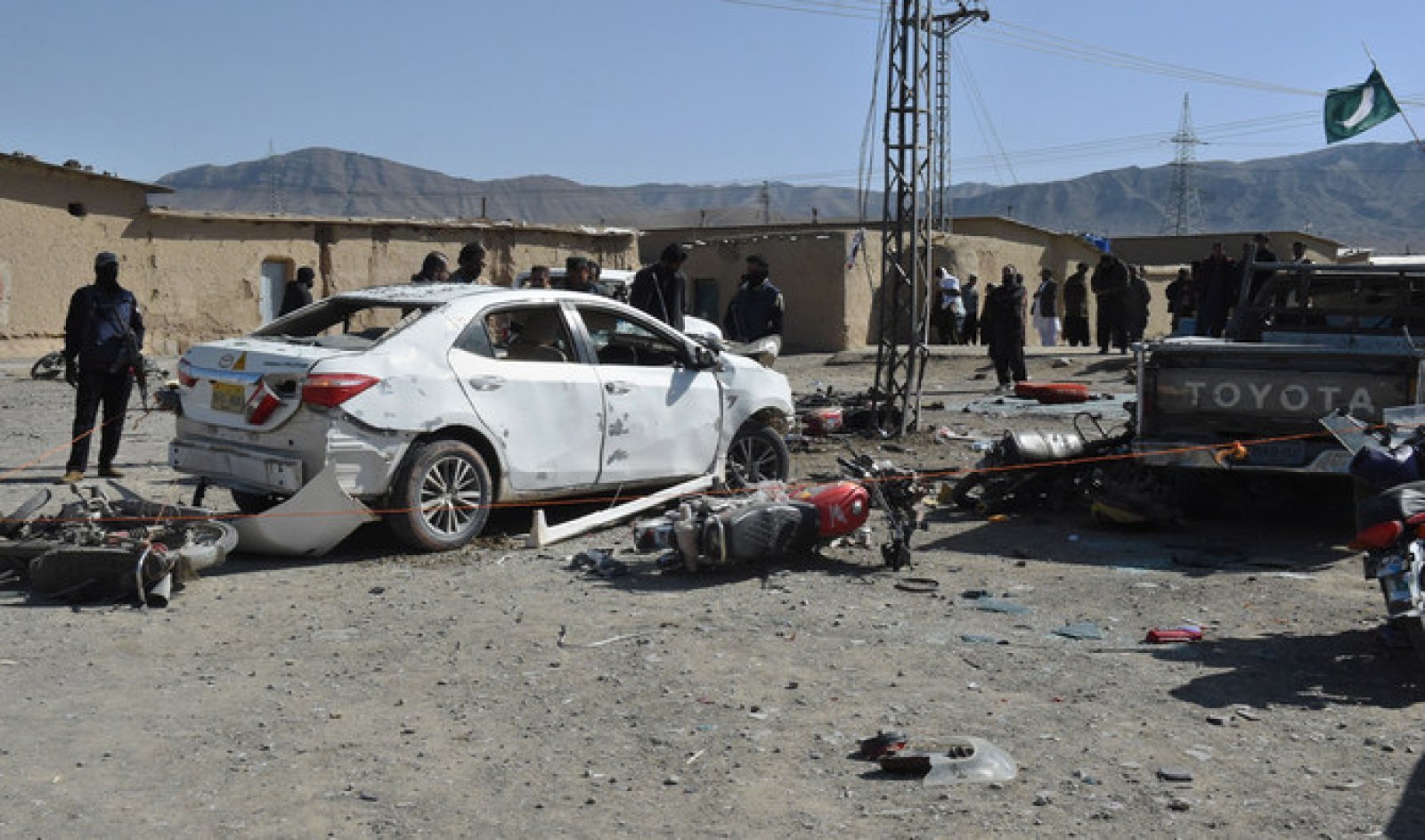 General elections in Pakistan today, 28 killed in explosion in Balochistan, border with Iran and Afghanistan closed