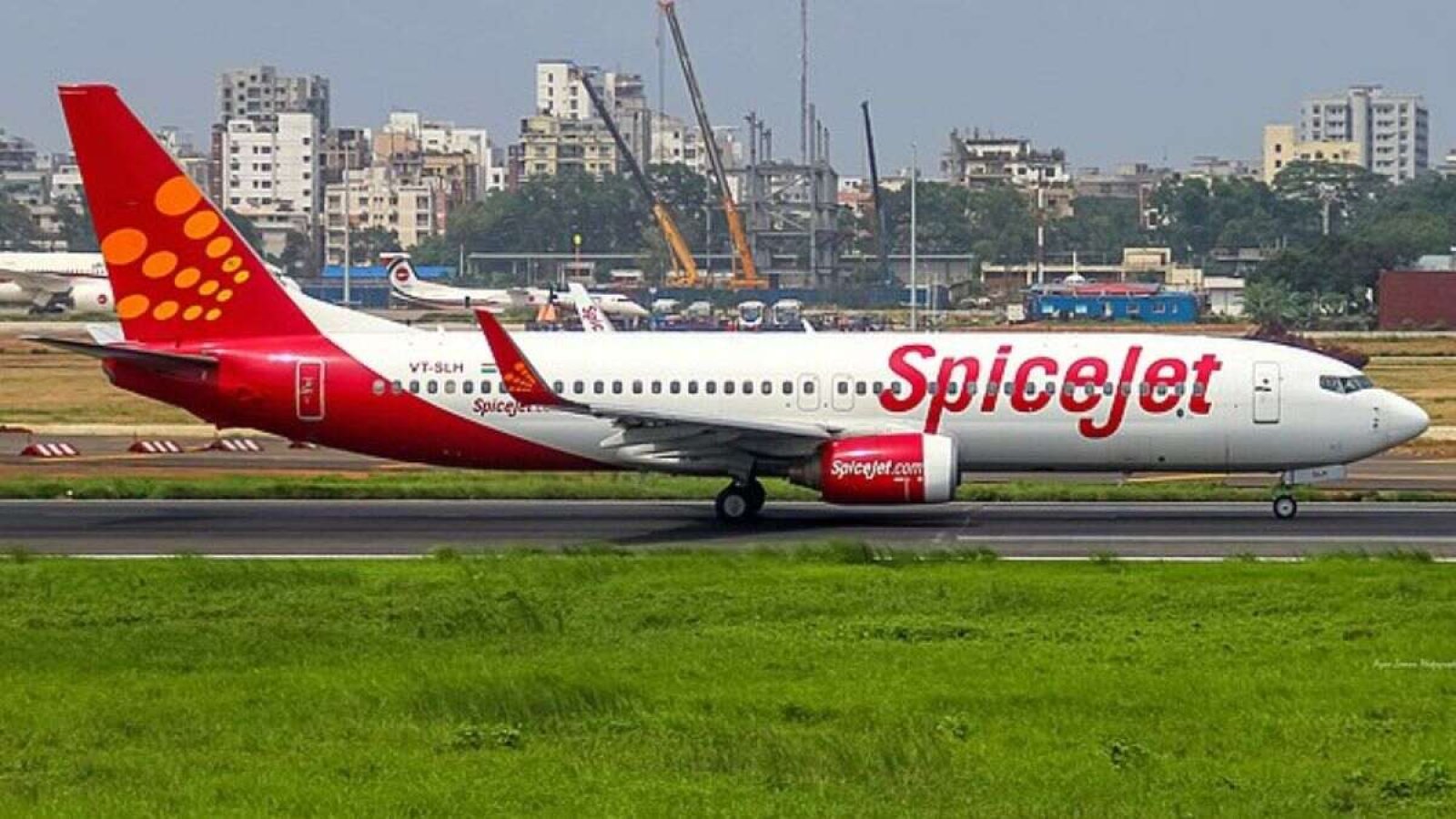 Are 1,400 employees going to be laid off in SpiceJet? Know what airline said