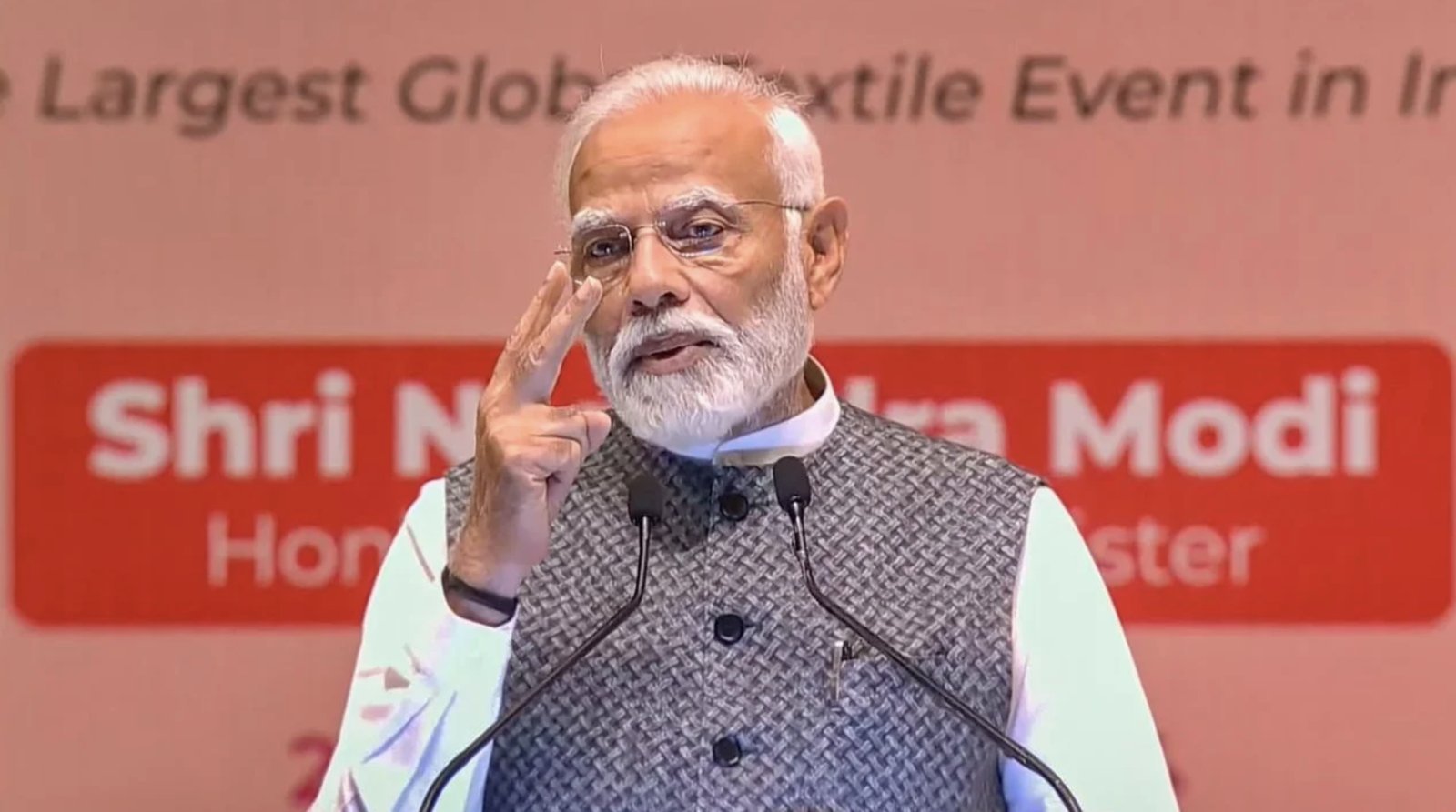 PM Modi promised every possible support to the textile sector, addressed Bharat Tex