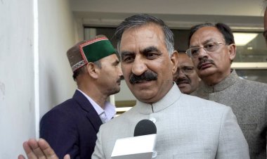 Himachal CM Sukhu submitted his resignation, bowed to the displeasure of Congress MLAs