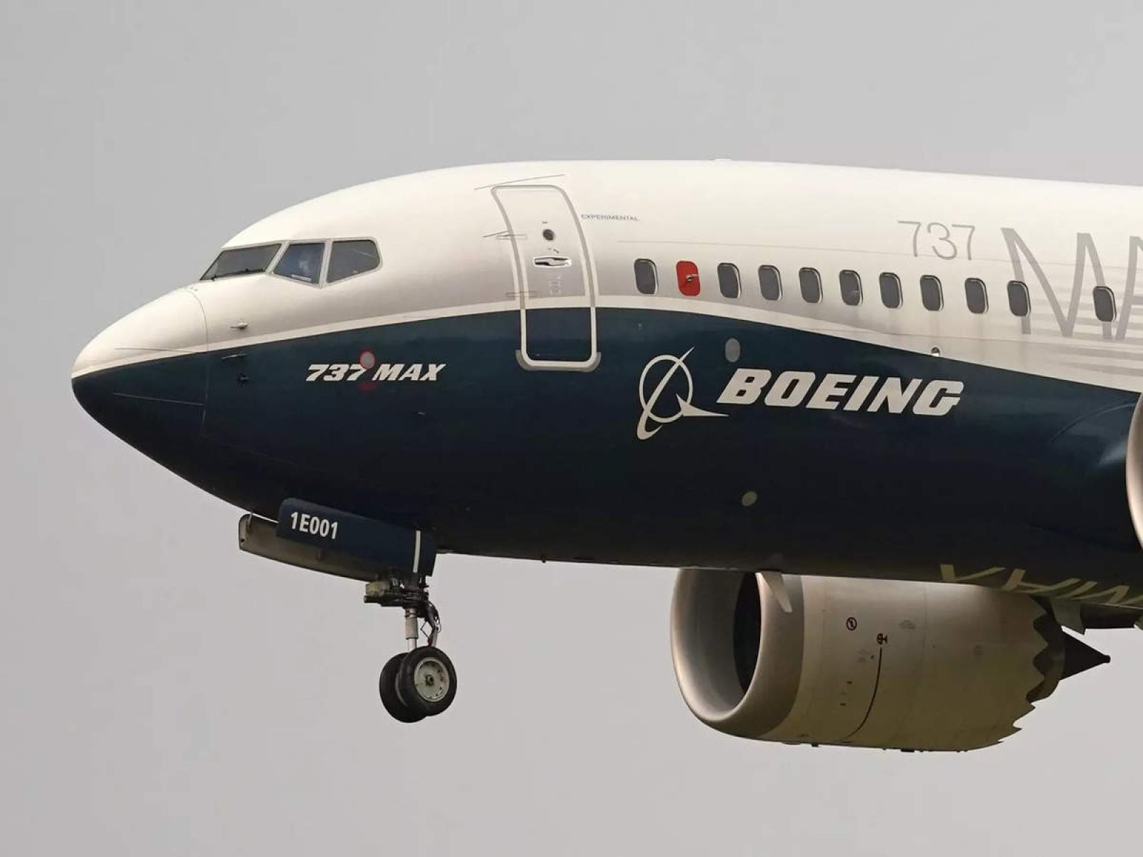 Another Boeing plane meets another accident, many passengers injured