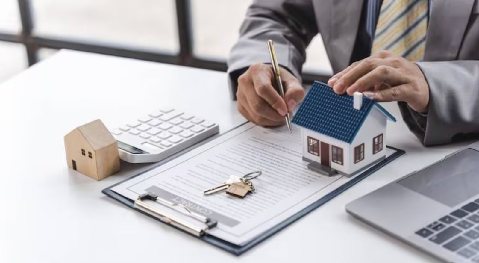 Decision on making loans cheaper right now is difficult, monetary policy will be reviewed next week