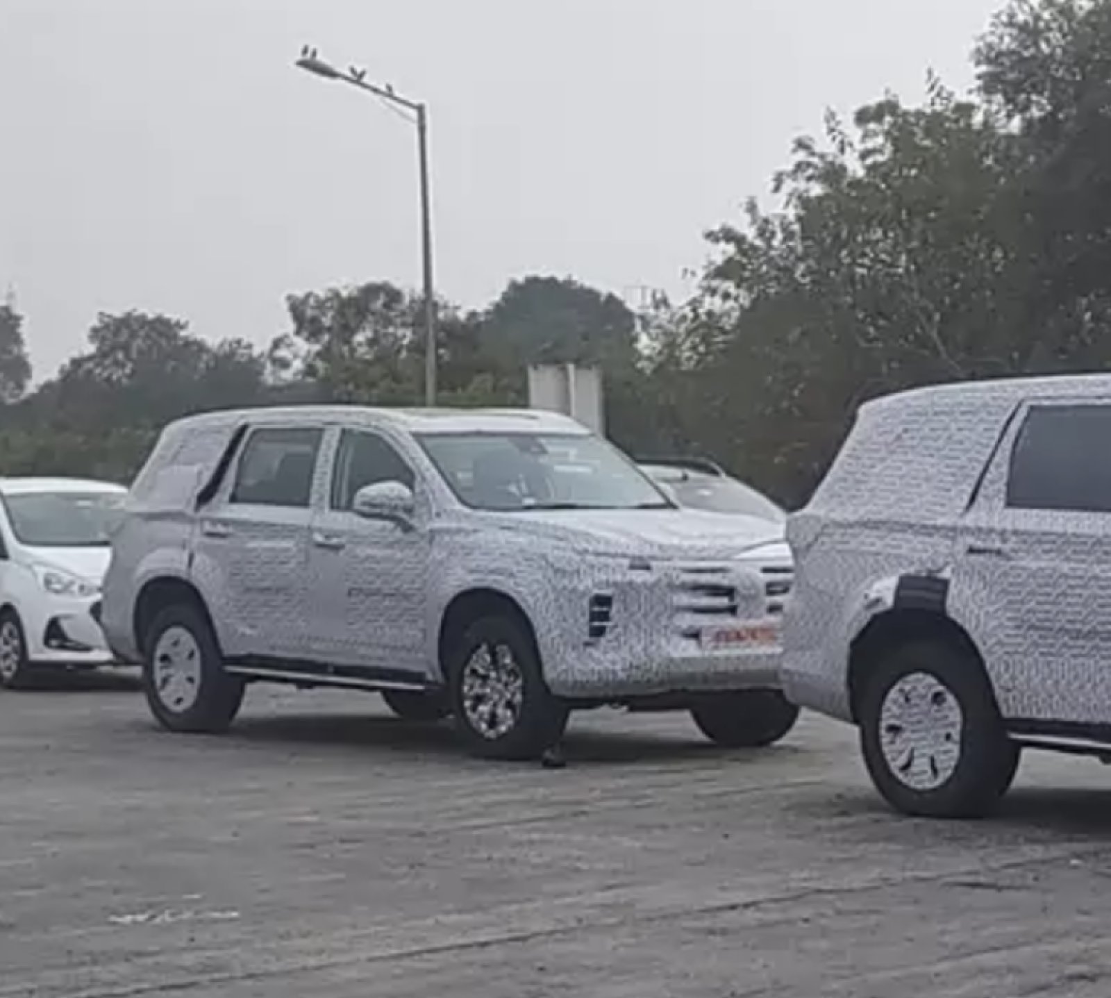 2024 MG Gloster facelift spotted again during testing, know how much this SUV will change from before