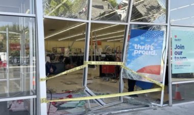 Car rams into store in New Mexico, America, 1 dead and 14 injured