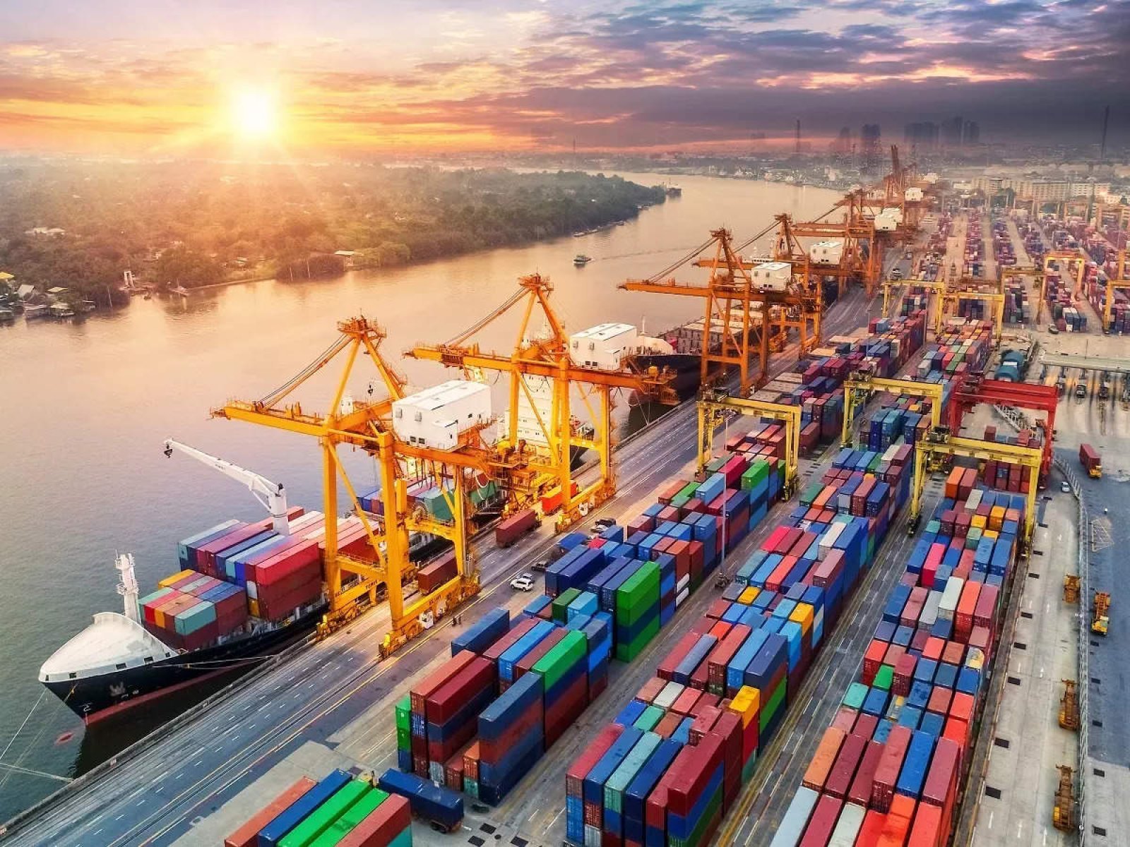 Exports from SEZ increased to $163.69 billion, UAE-US were big buyers
