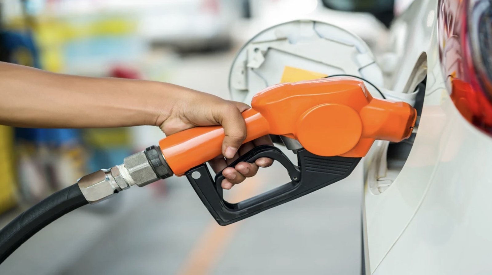 Pakistan government bows down to the strike of petroleum dealers, takes this decision to meet the demands