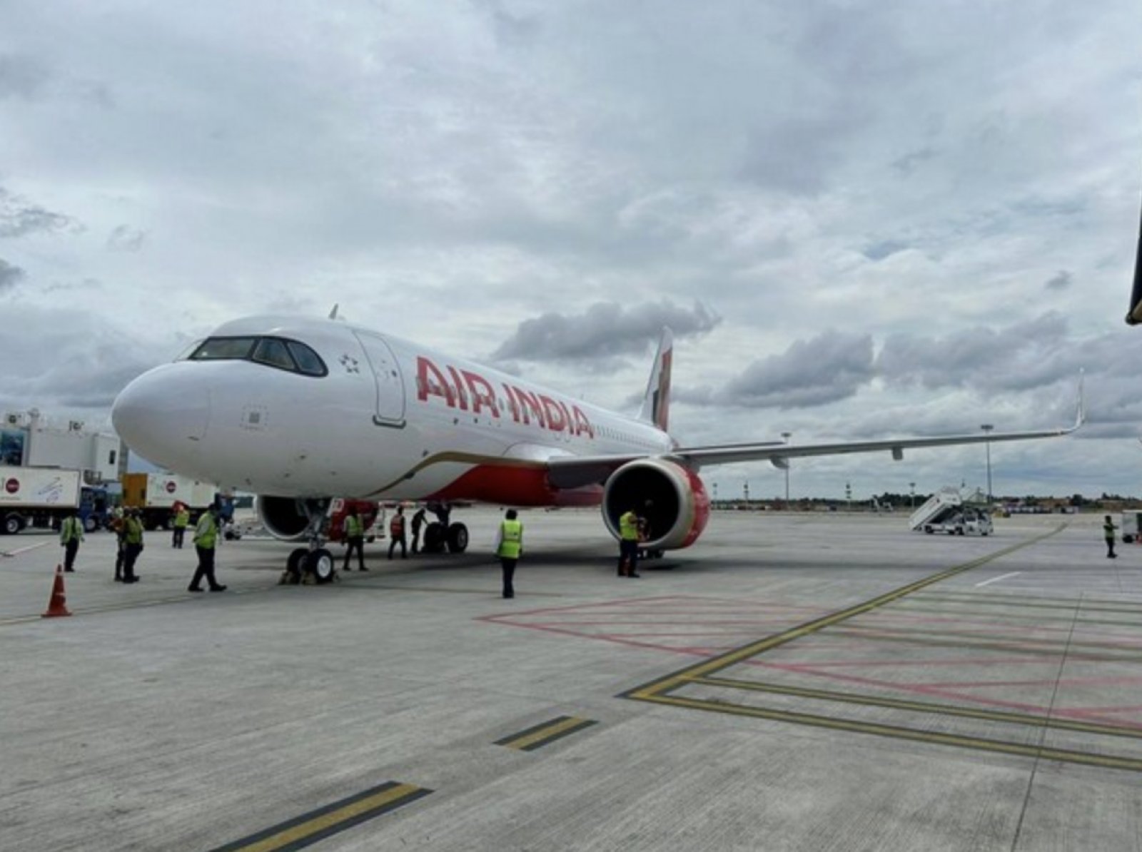 Air India cancels morning flight to Dhaka, all IndiGo-Vistara flights on Tuesday canceled
