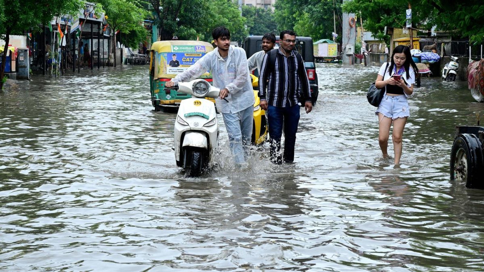 Flood threat in Gujarat-Maharashtra, government in action after heavy rain alert; Home Minister spoke to CM