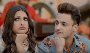 Amidst Asim Riaz's hooliganism, Hindu ex-girlfriend Himanshi's cryptic post goes viral, talks about revealing