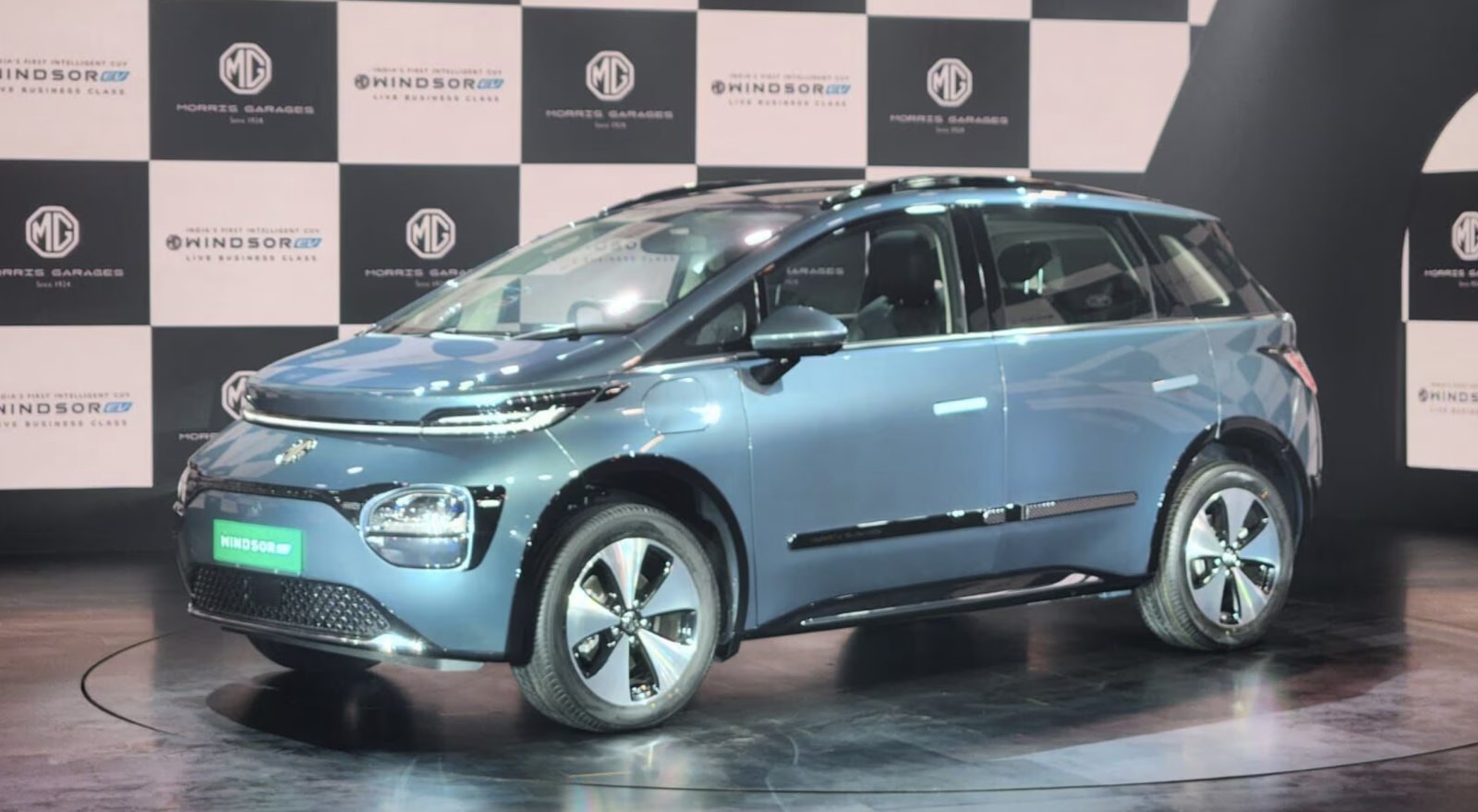 Prices of all variants of MG Windsor EV revealed, will get one year charging free and lifetime battery warranty