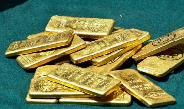 Gold rose by Rs 100, silver strengthened by Rs 1200