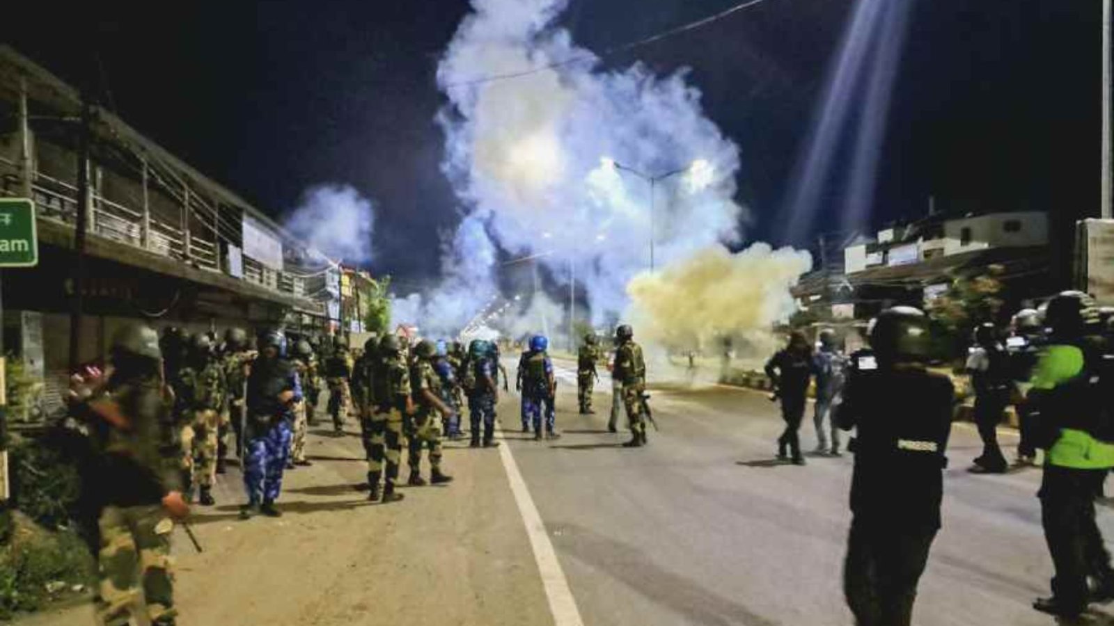 Mob attacked police station in Manipur, looted weapons; three people died in firing