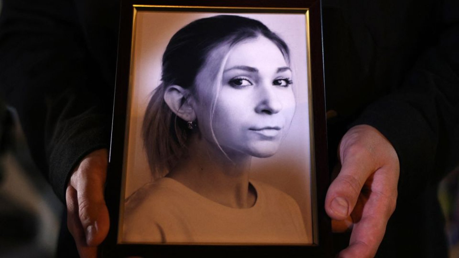 Female journalist who went to cover the war dies in Russian custody, 25 journalists still in captivity
