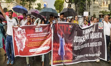 Kolkata HC cancels Bengal Police's directive, junior doctors' protest carnival gets permission